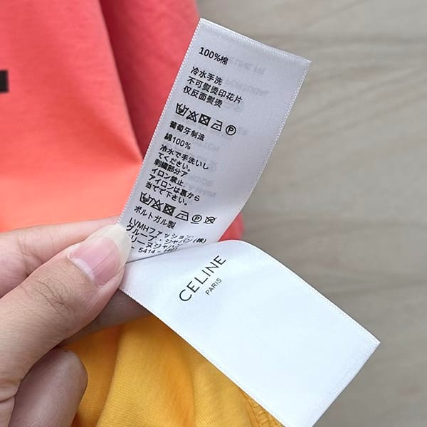絶対欲しい！セリーヌロゴ ルーズフィット Tシャツ パチモン Ceo34266